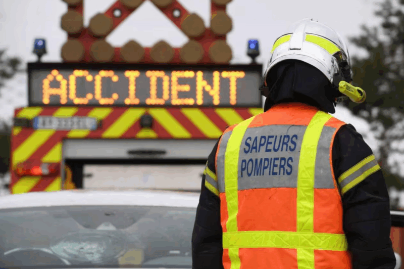 Drame à Cholet Une voiture tombe dans la rivière, un enfant de 9 ans à bord entre la vie et la mort