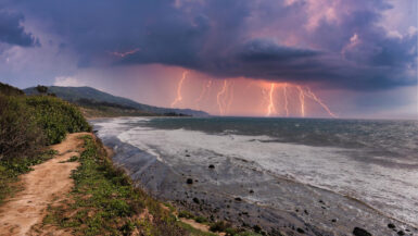 Météo Alerte orages imminente en Bretagne et Maine-et-Loire cet après-midi