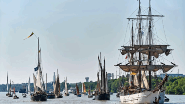 Nantes la grande parade nautique de Débord de Loire 2025 s’annonce spectaculaire !