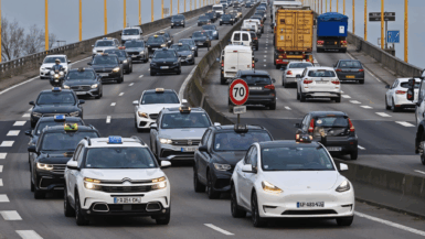 Opération escargot à Nantes Perturbations routières et revendications des chauffeurs de taxi