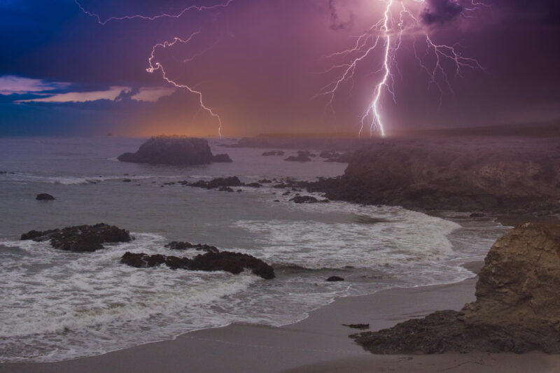 Vigilance Météo Alertes aux orages et rafales de vent dans le Finistère
