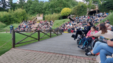 Une soirée féerique transforme le Zoo de La Flèche en univers enchanté pour des enfants handicapés